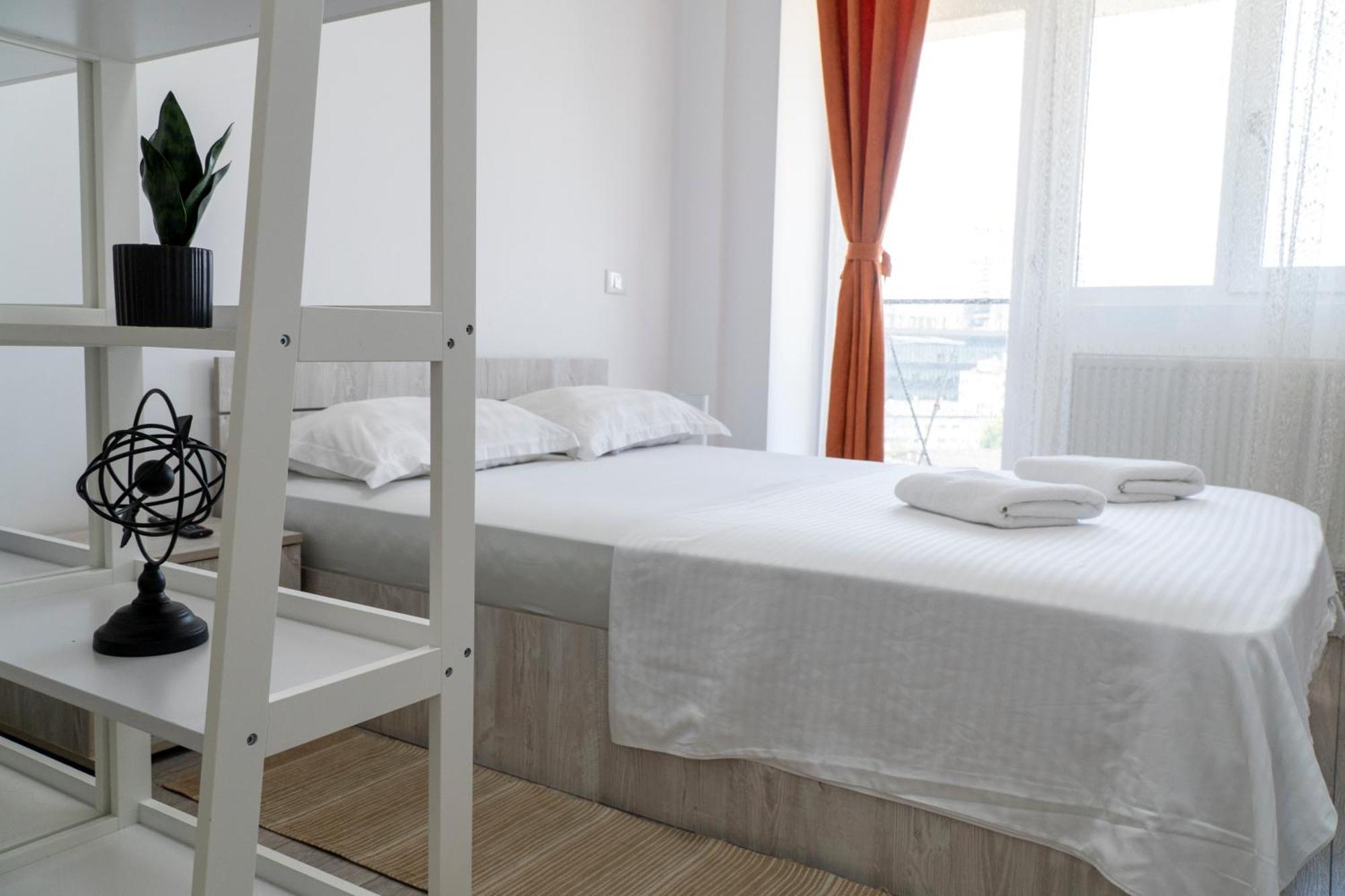 Center Apartment Palas Mall View Yaş Dış mekan fotoğraf